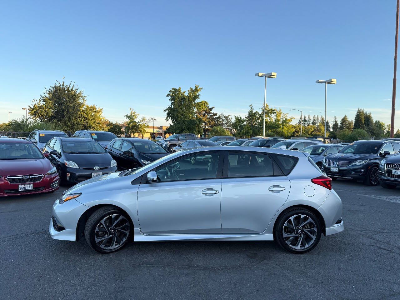 Used 2016 Scion iM FWD image 4