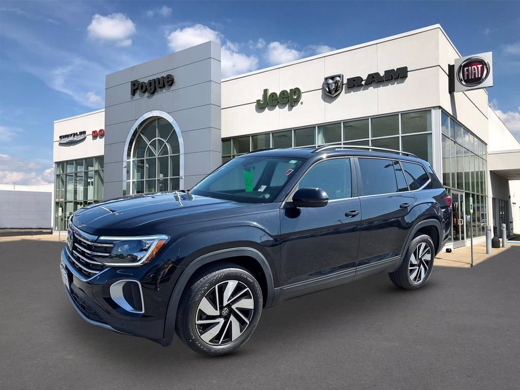 Used 2025 Volkswagen Atlas SE AWD/4WD image 4