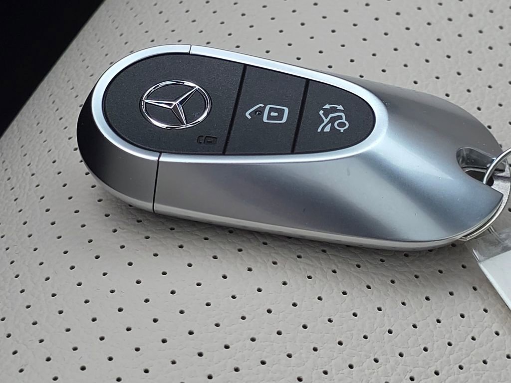 Certified 2026 Mercedes-Benz GLC 300 4MATIC image 38