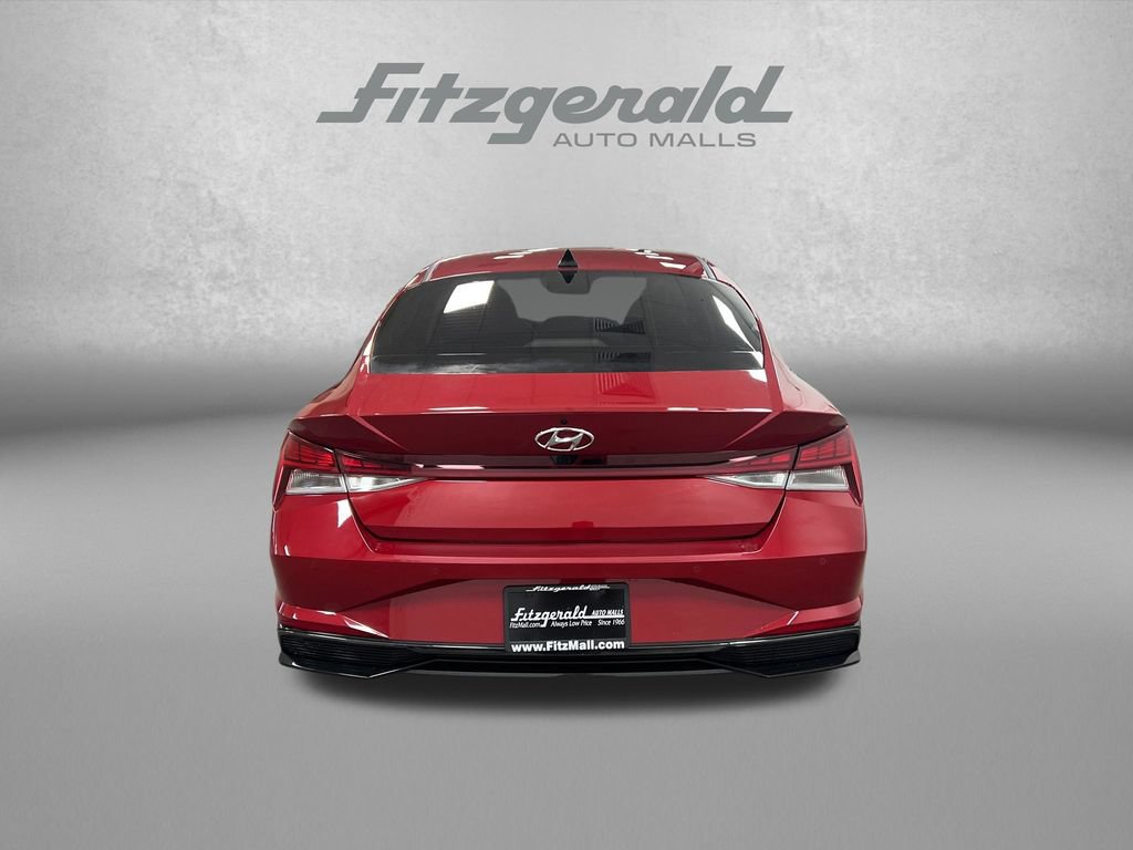Used 2023 Hyundai Elantra Limited FWD image 4