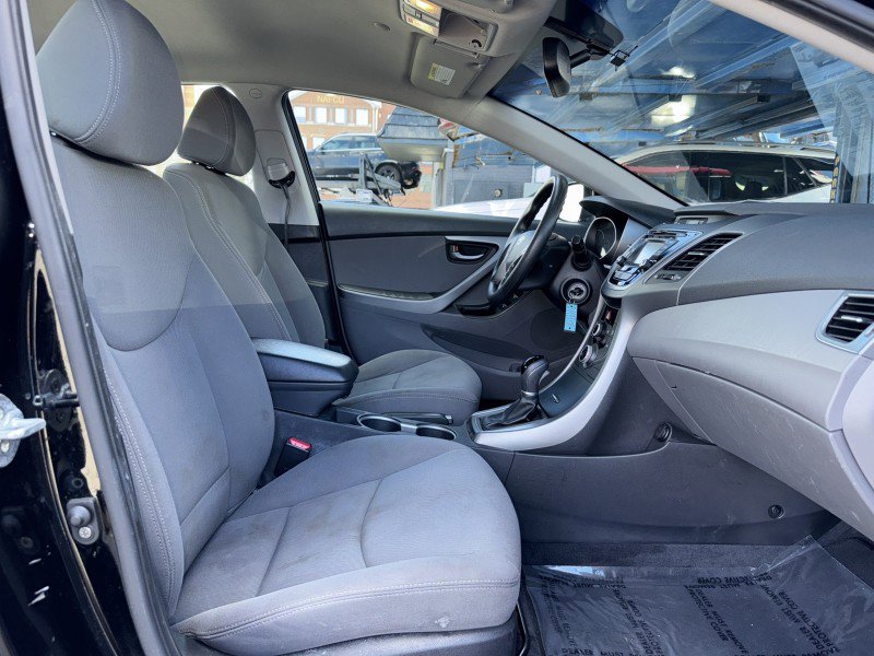 Used 2015 Hyundai Elantra SE w/ Option Group 02 image 24