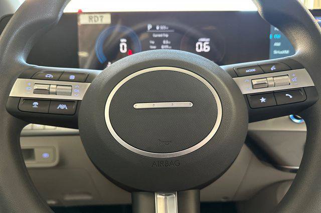 Certified 2026 Hyundai Kona SE image 23