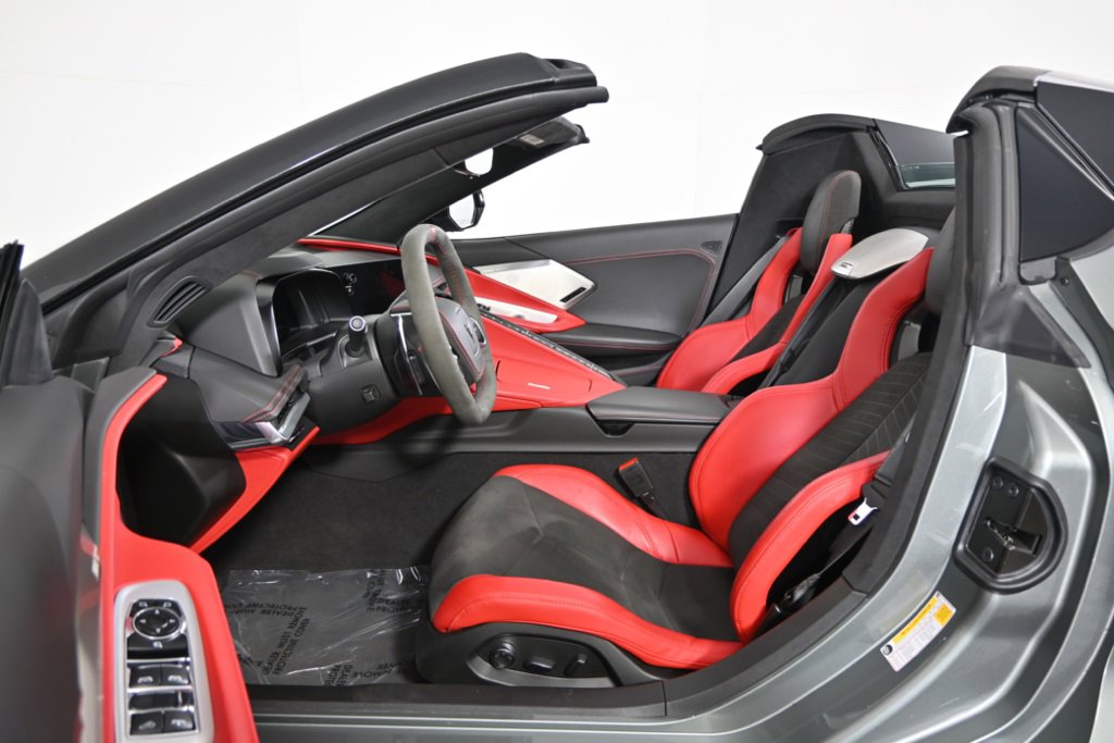 Used 2022 Chevrolet Corvette Stingray Premium Conv w/ Z51 Performance Package image 28