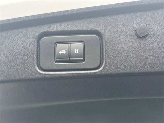 New 2025 Nissan Pathfinder SL image 14