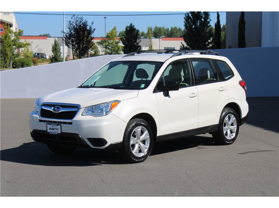 Used 2016 Subaru Forester 2.5i w/ Alloy Wheel Package AWD/4WD image 1