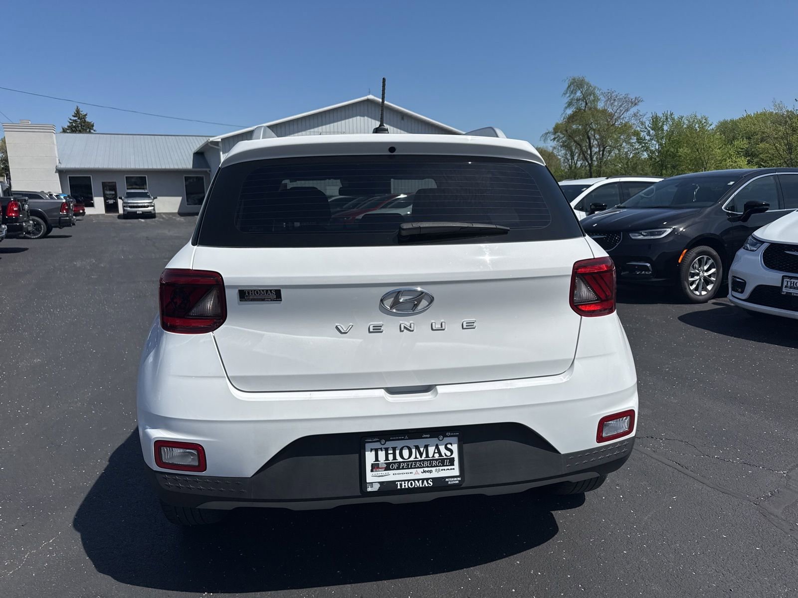 Used 2023 Hyundai Venue SEL w/ Cargo Package image 6