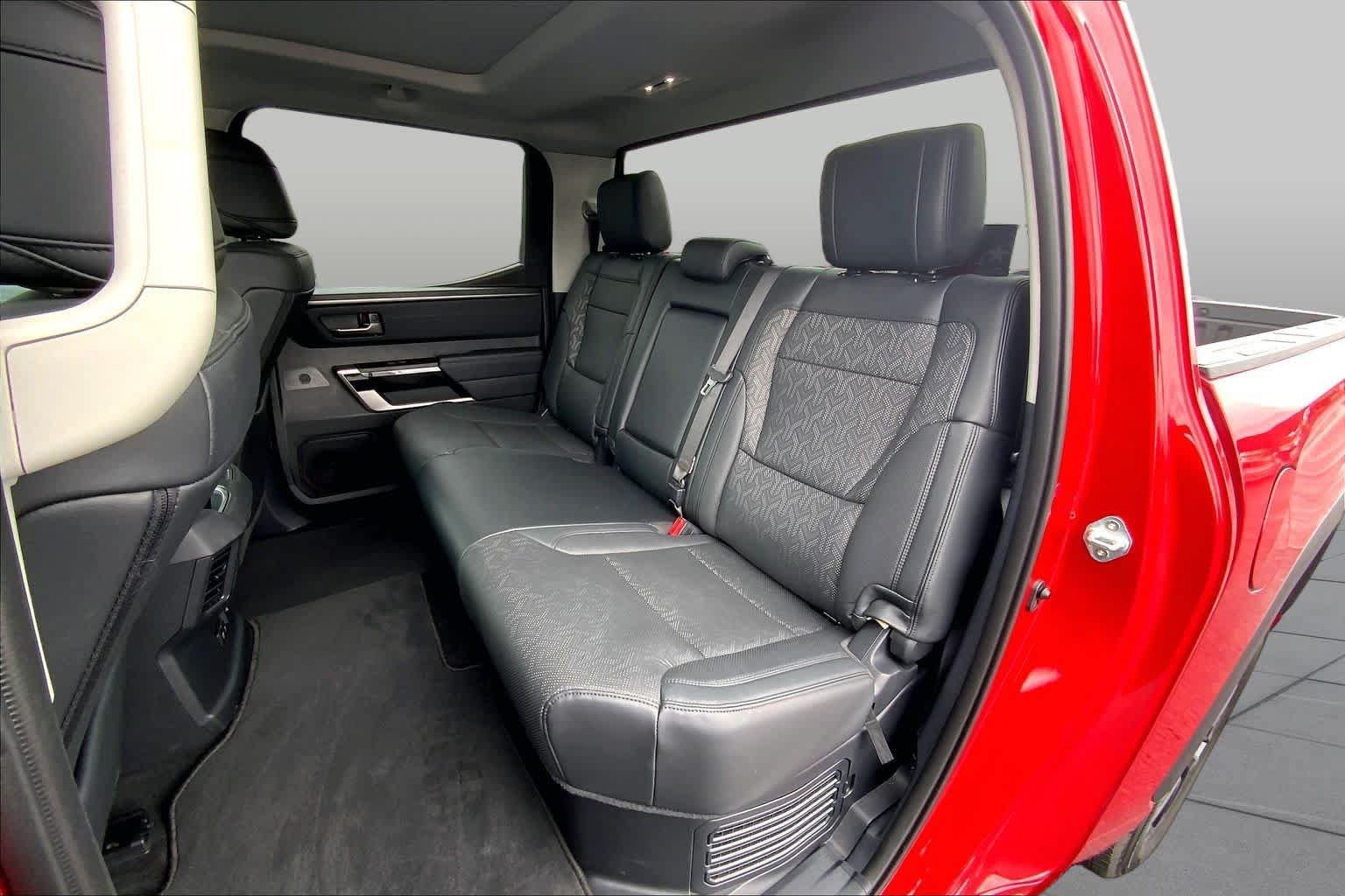 Used 2024 Toyota Tundra Limited AWD/4WD image 21