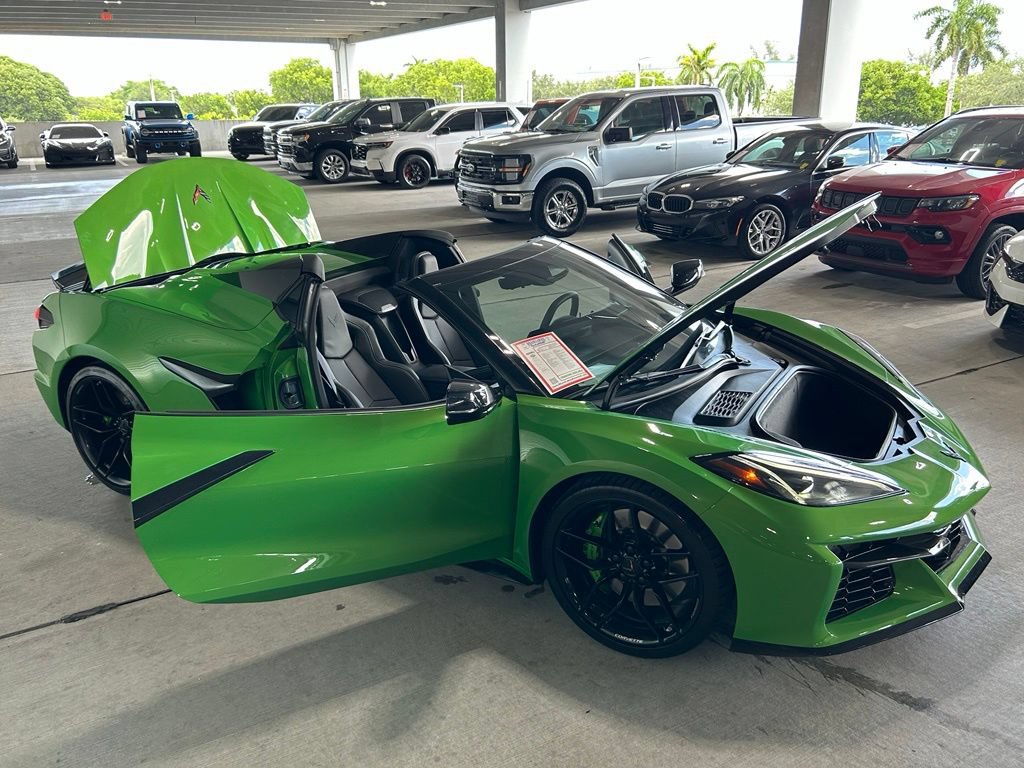 Used 2026 Chevrolet Corvette Z06 RWD image 18