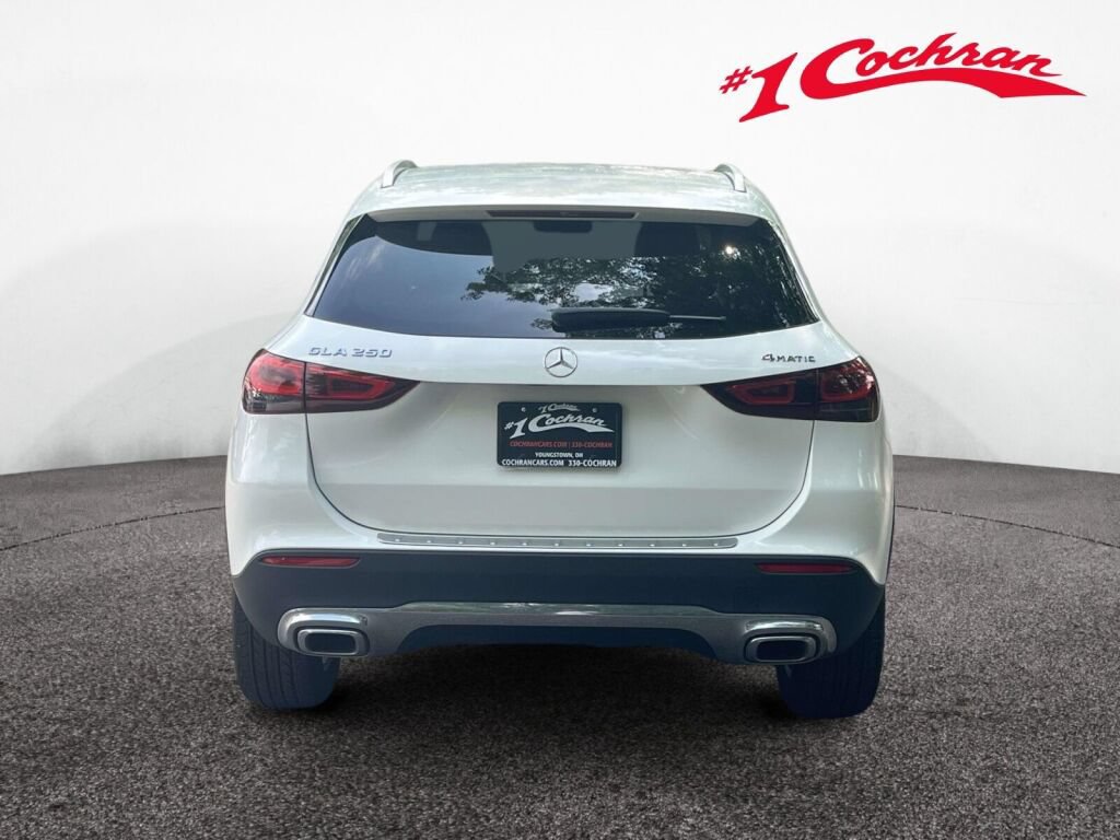 Used 2023 Mercedes-Benz GLA 250 4MATIC w/ Premium Package image 9