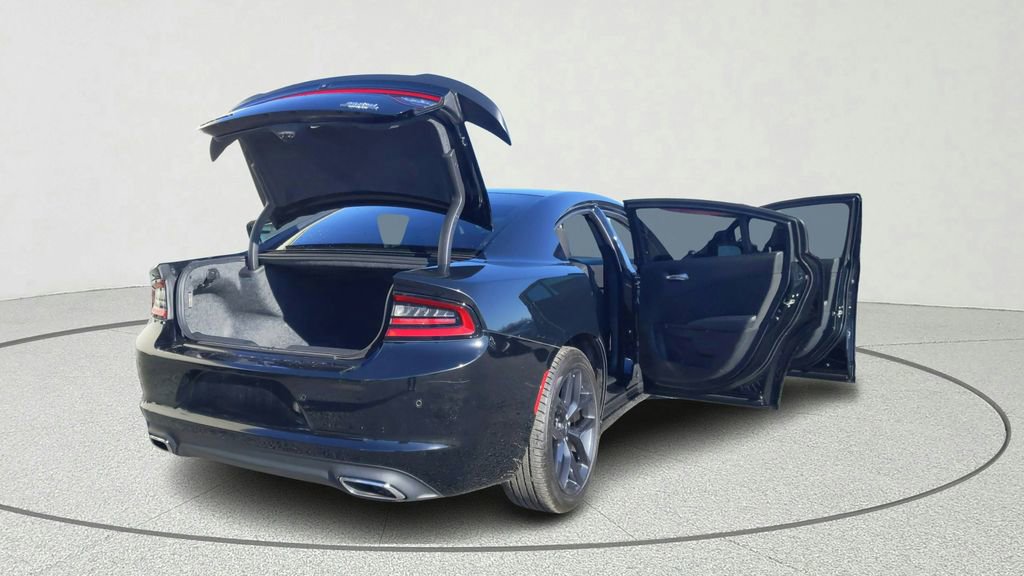 Used 2022 Dodge Charger SXT w/ Blacktop Package image 13