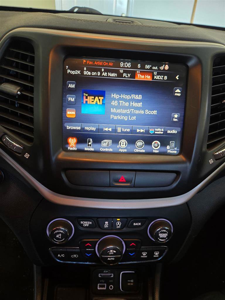 Used 2017 Jeep Cherokee High Altitude image 10