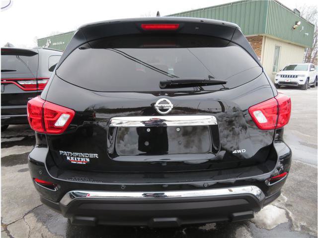 Used 2020 Nissan Pathfinder S AWD/4WD image 38