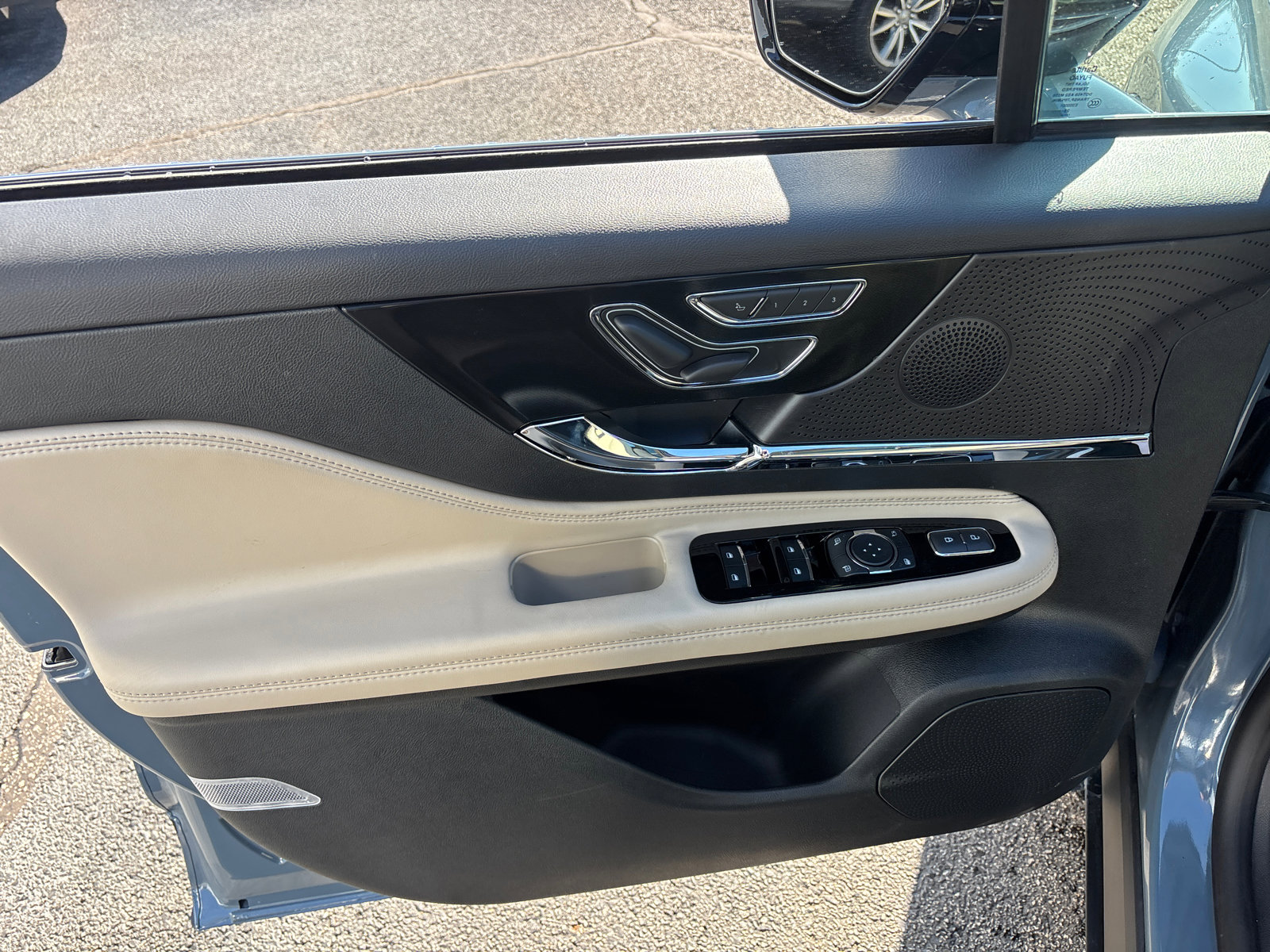 New 2026 Lincoln Corsair Reserve image 11