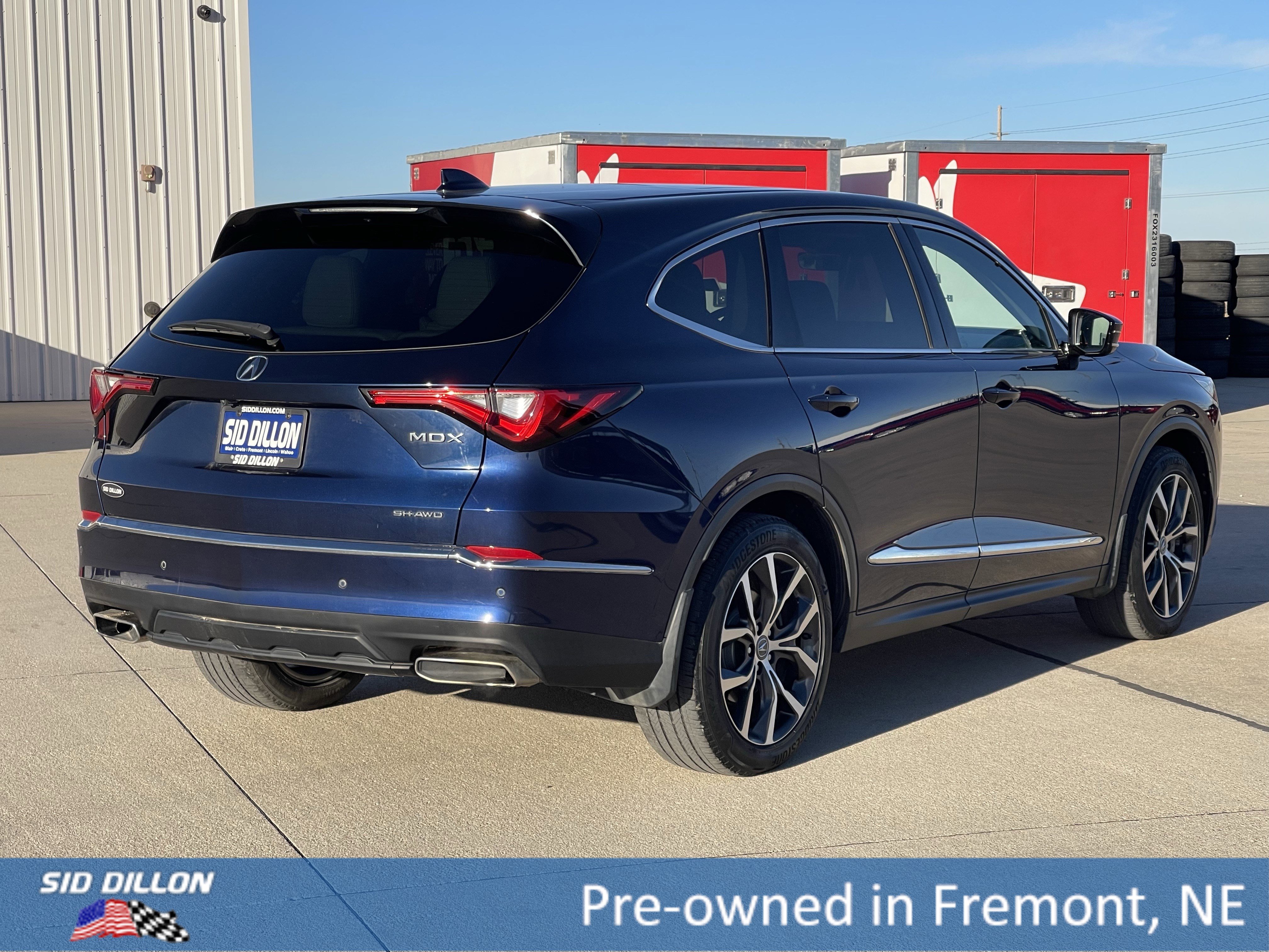 Used 2022 Acura MDX SH-AWD w/ Technology Package image 16