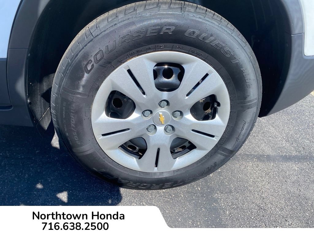 Used 2017 Chevrolet Trax LS FWD image 14