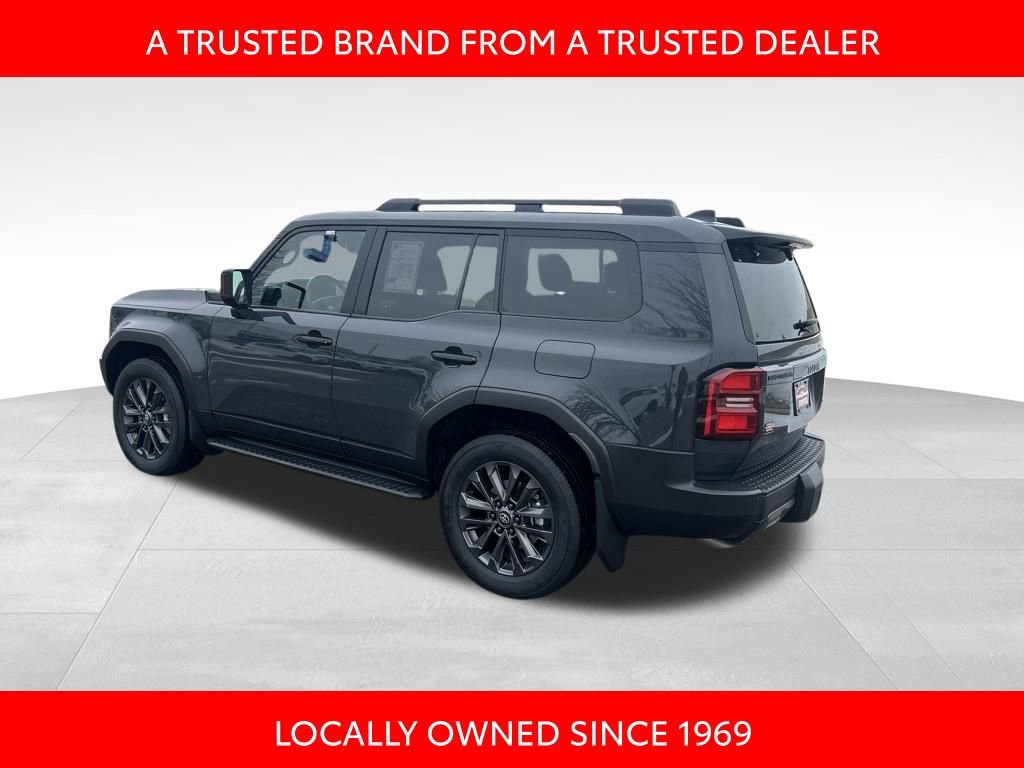 Used 2024 Toyota Land Cruiser image 4