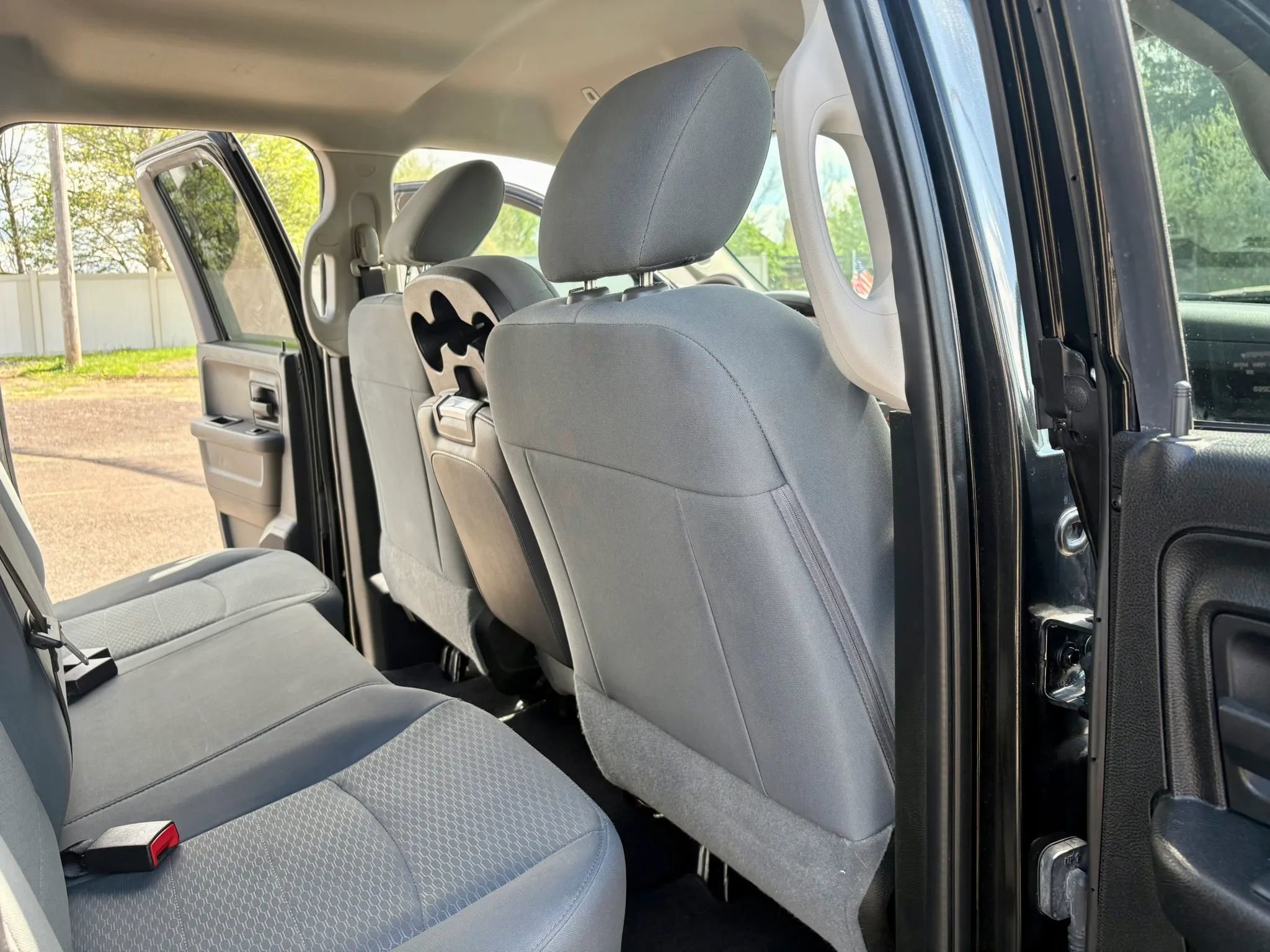 Used 2017 RAM 1500 Express w/ Black Ram 1500 Express Group image 18