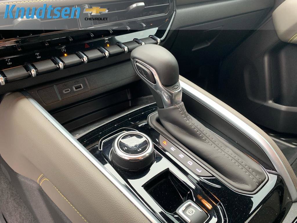 Used 2026 Chevrolet Colorado ZR2 w/ Technology Package image 25