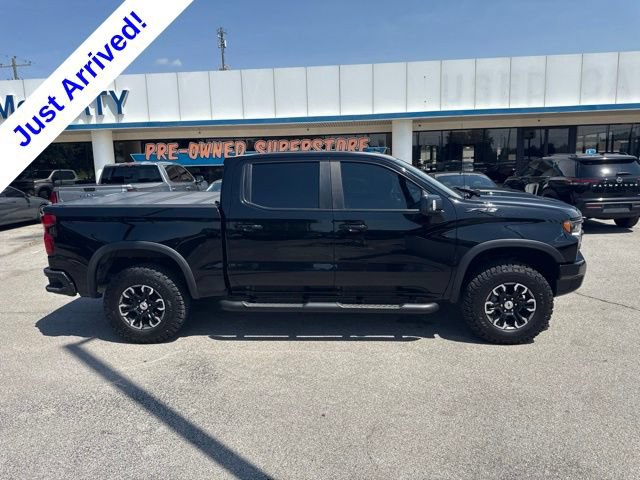 Used 2022 Chevrolet Silverado 1500 ZR2 w/ Technology Package AWD/4WD image 2