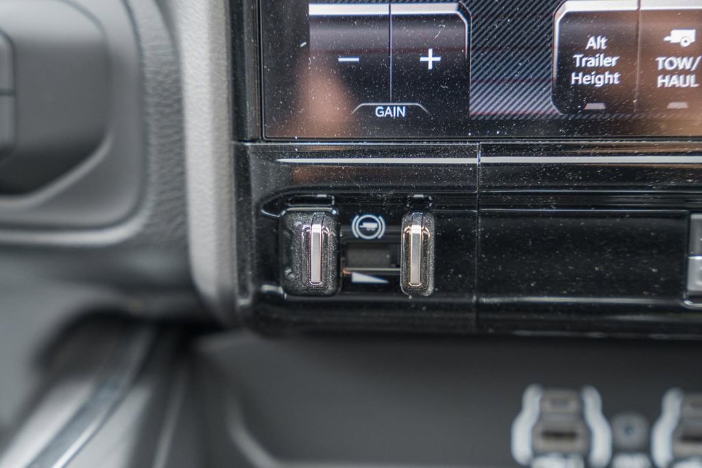 New 2026 RAM 2500 Laramie AWD/4WD image 31