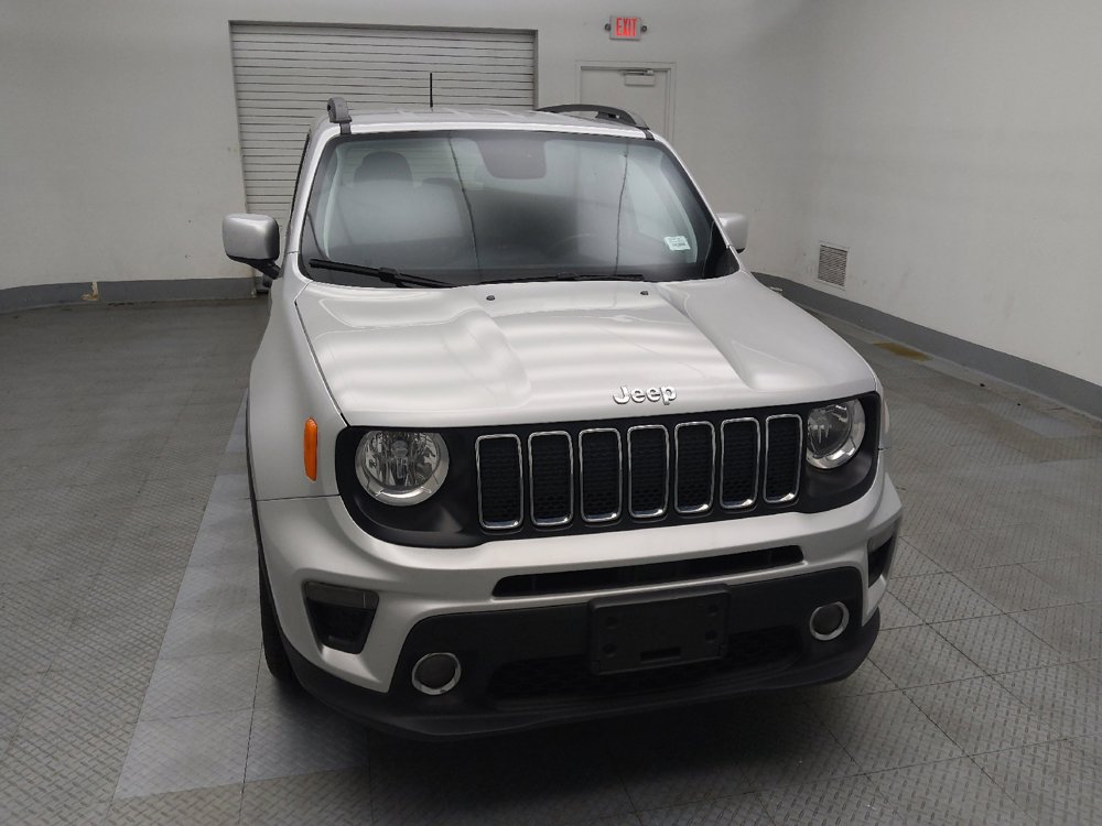 Used 2020 Jeep Renegade Latitude FWD image 14