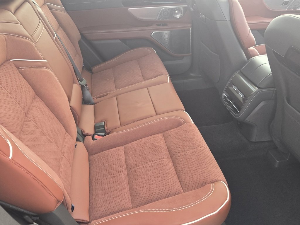 Certified 2024 Lincoln Nautilus Black Label image 30