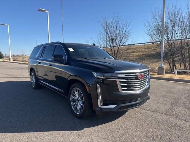 Used 2021 Cadillac Escalade ESV Premium Luxury Platinum image 2