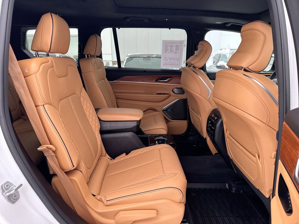 Used 2022 Jeep Grand Cherokee L Summit image 28