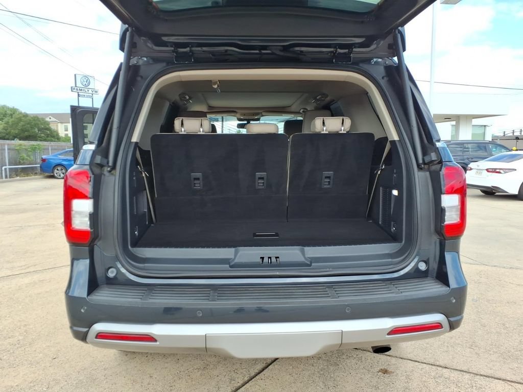 Used 2023 Ford Expedition XLT RWD image 22