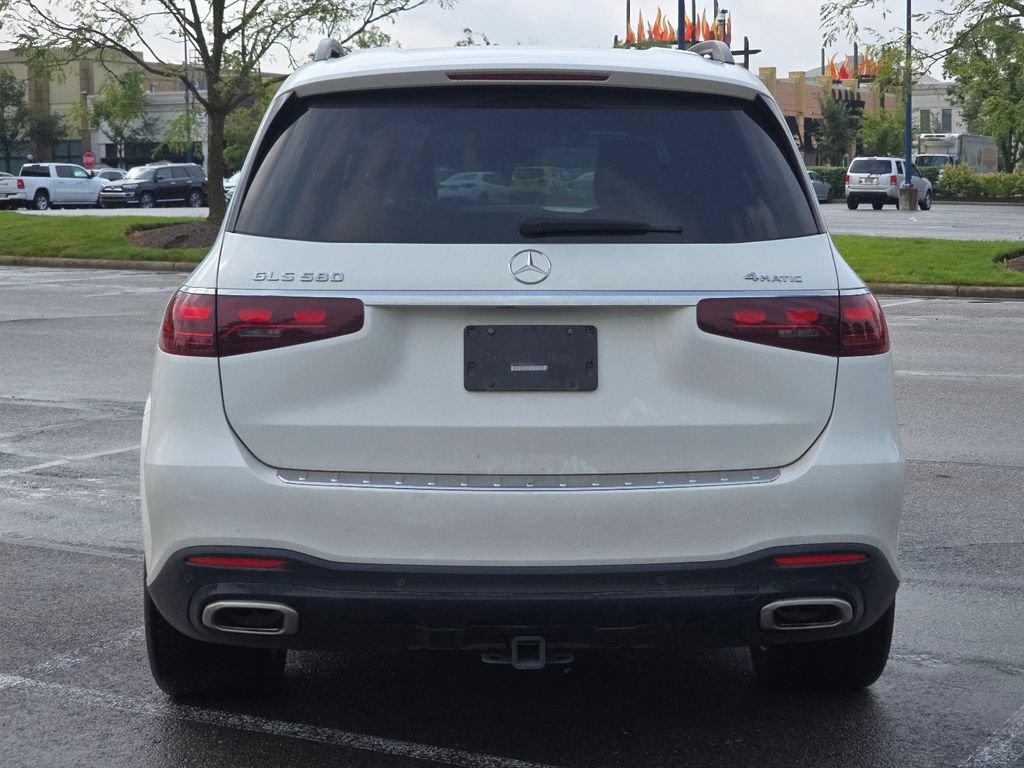 Used 2024 Mercedes-Benz GLS 580 4MATIC image 14