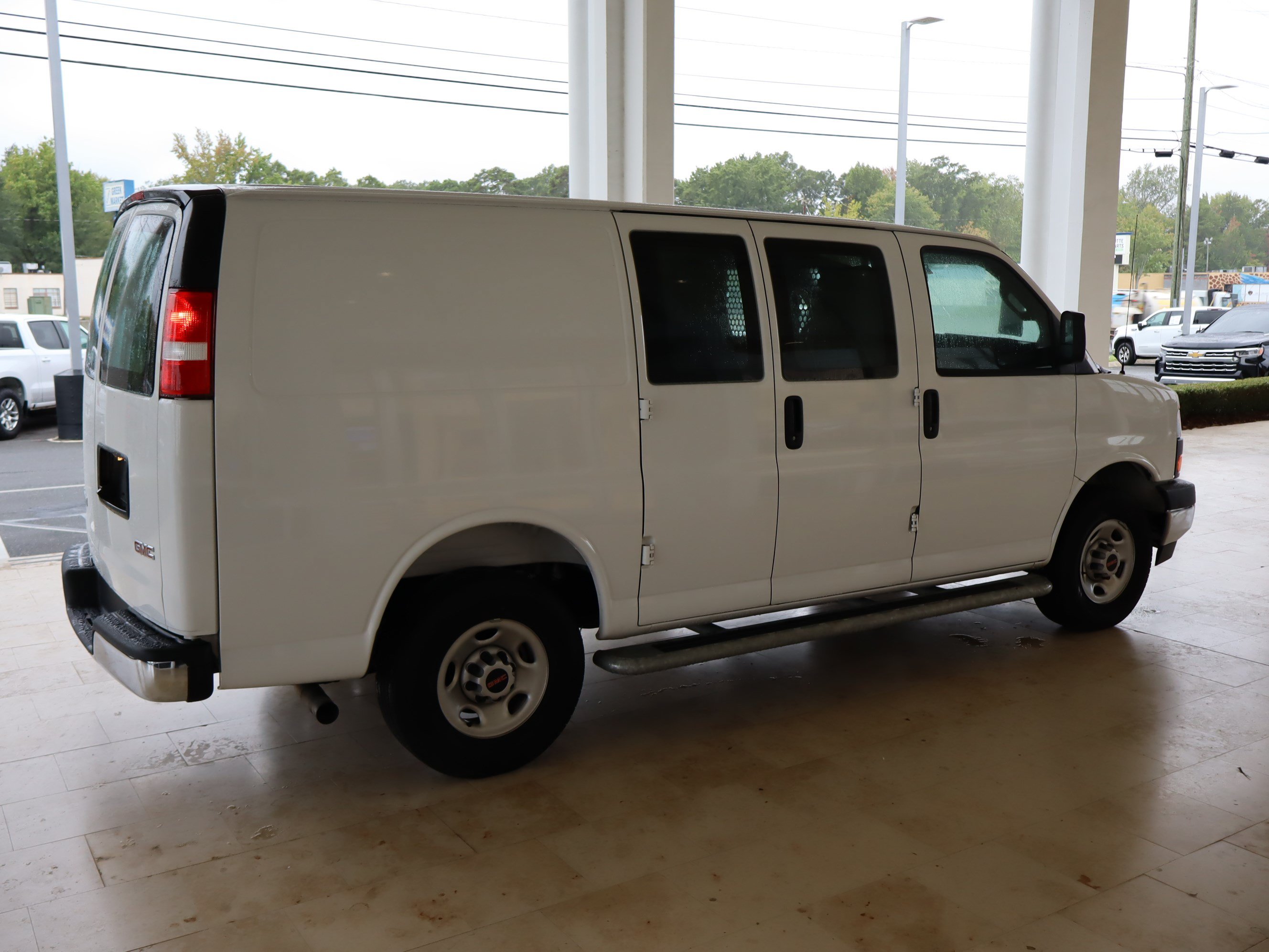 Used 2025 GMC Savana 2500 w/ Driver Convenience Package RWD image 12