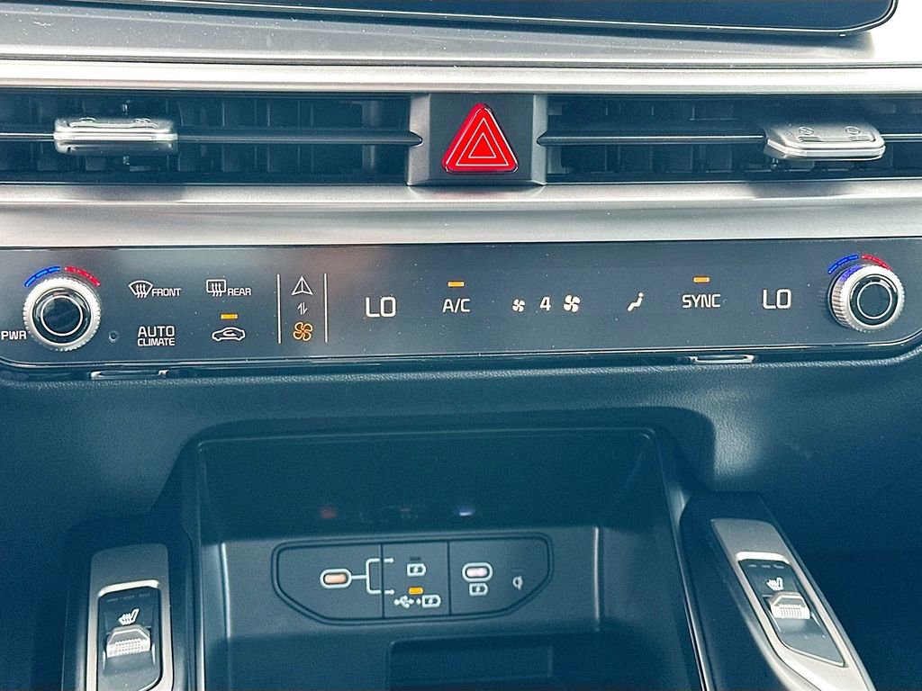 Certified 2026 Kia Sorento S FWD image 15