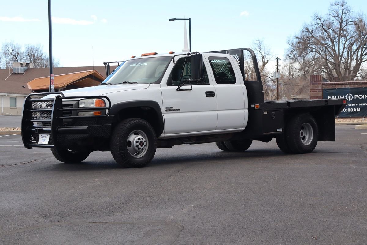 Used 2007 GMC Sierra 3500 W/T w/ Heavy-Duty Power Package image 11