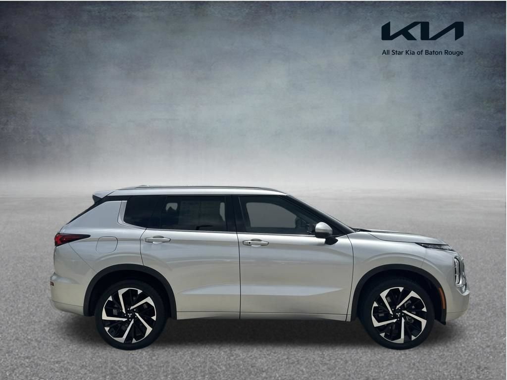 Used 2024 Mitsubishi Outlander SEL FWD image 1
