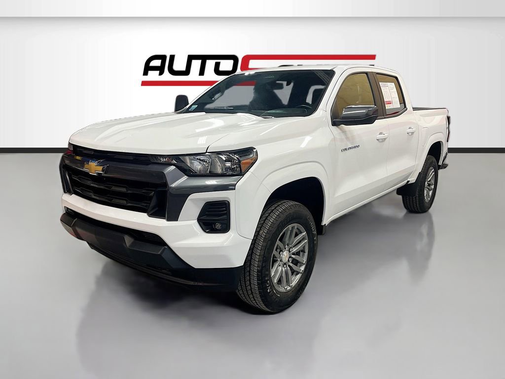 Used 2024 Chevrolet Colorado LT w/ LT Convenience Package image 3