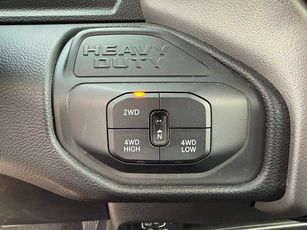 Used 2026 RAM 2500 Big Horn AWD/4WD image 9