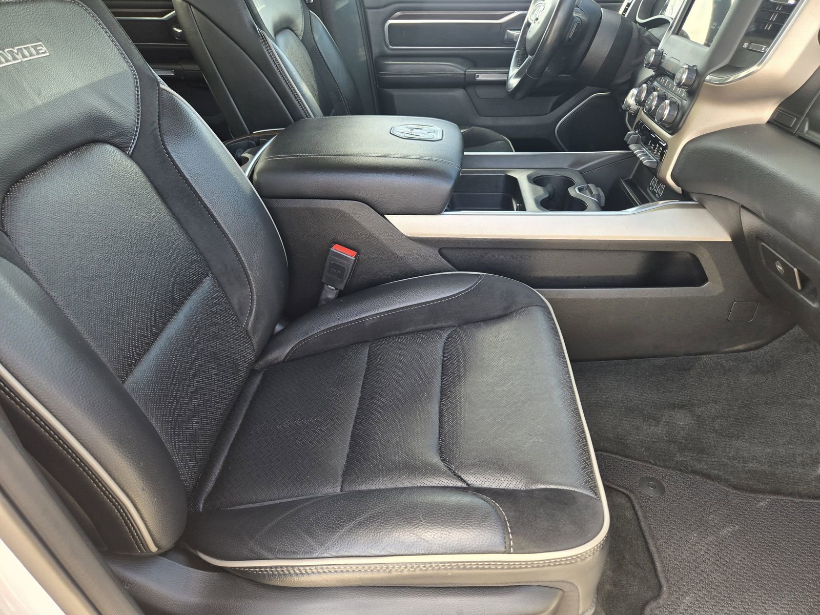 Used 2021 RAM 1500 Laramie image 15