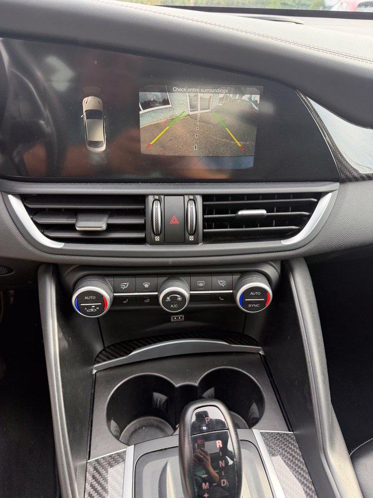 Used 2019 Alfa Romeo Giulia Ti AWD/4WD image 18