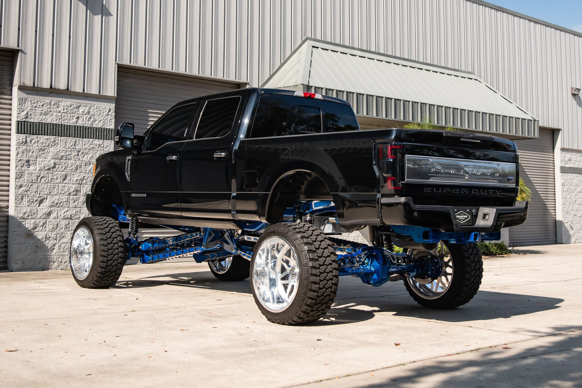 Used 2017 Ford F250 Platinum w/ Platinum Ultimate Package image 5