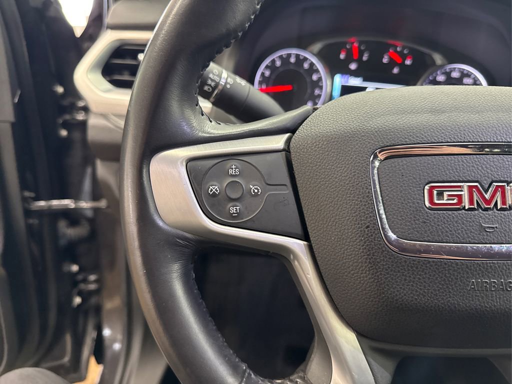 Used 2017 GMC Acadia SLT w/ LPO, Floor Liner Package image 27