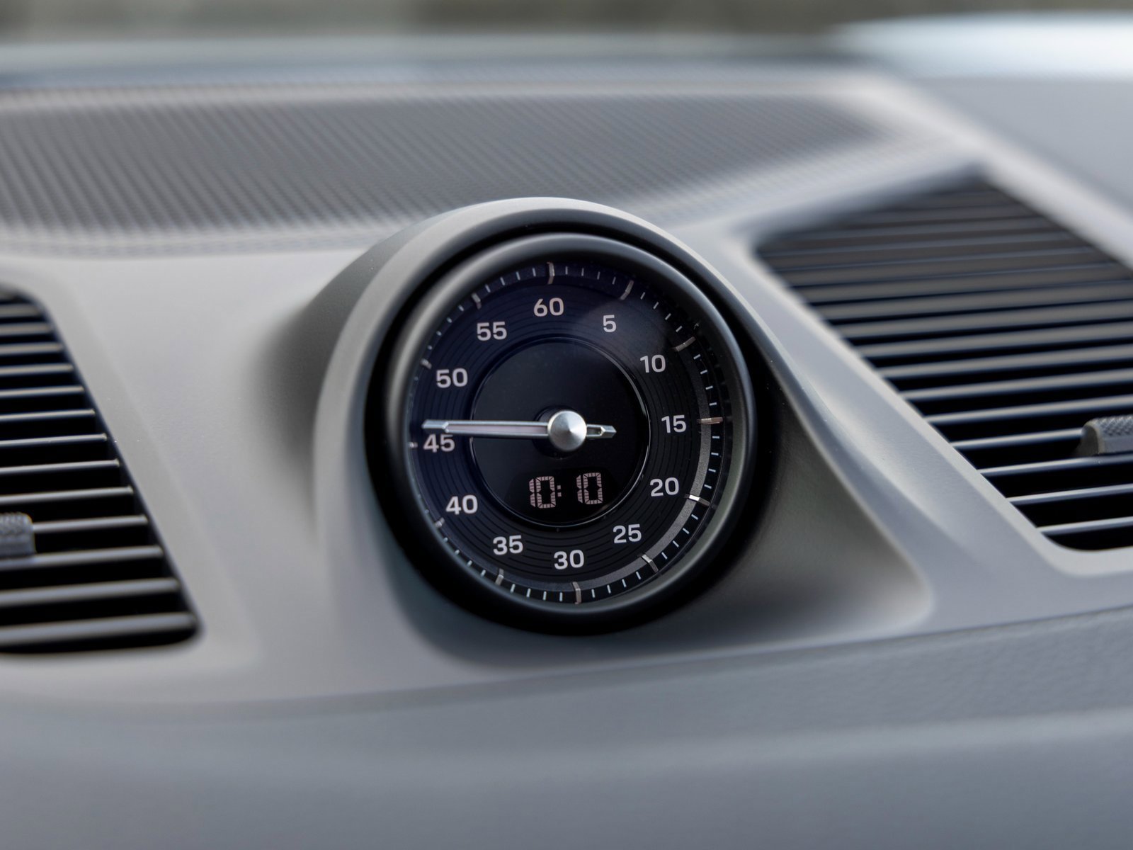 New 2026 Porsche Cayenne Coupe image 32