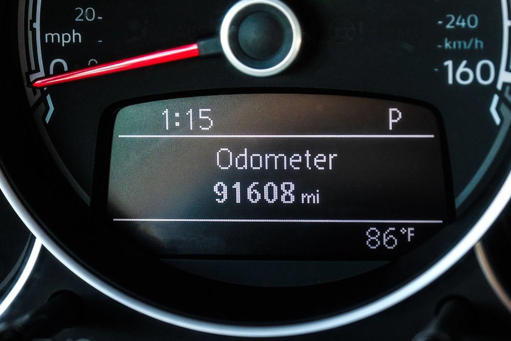 Used 2018 Volkswagen Beetle 2.0T S FWD image 13