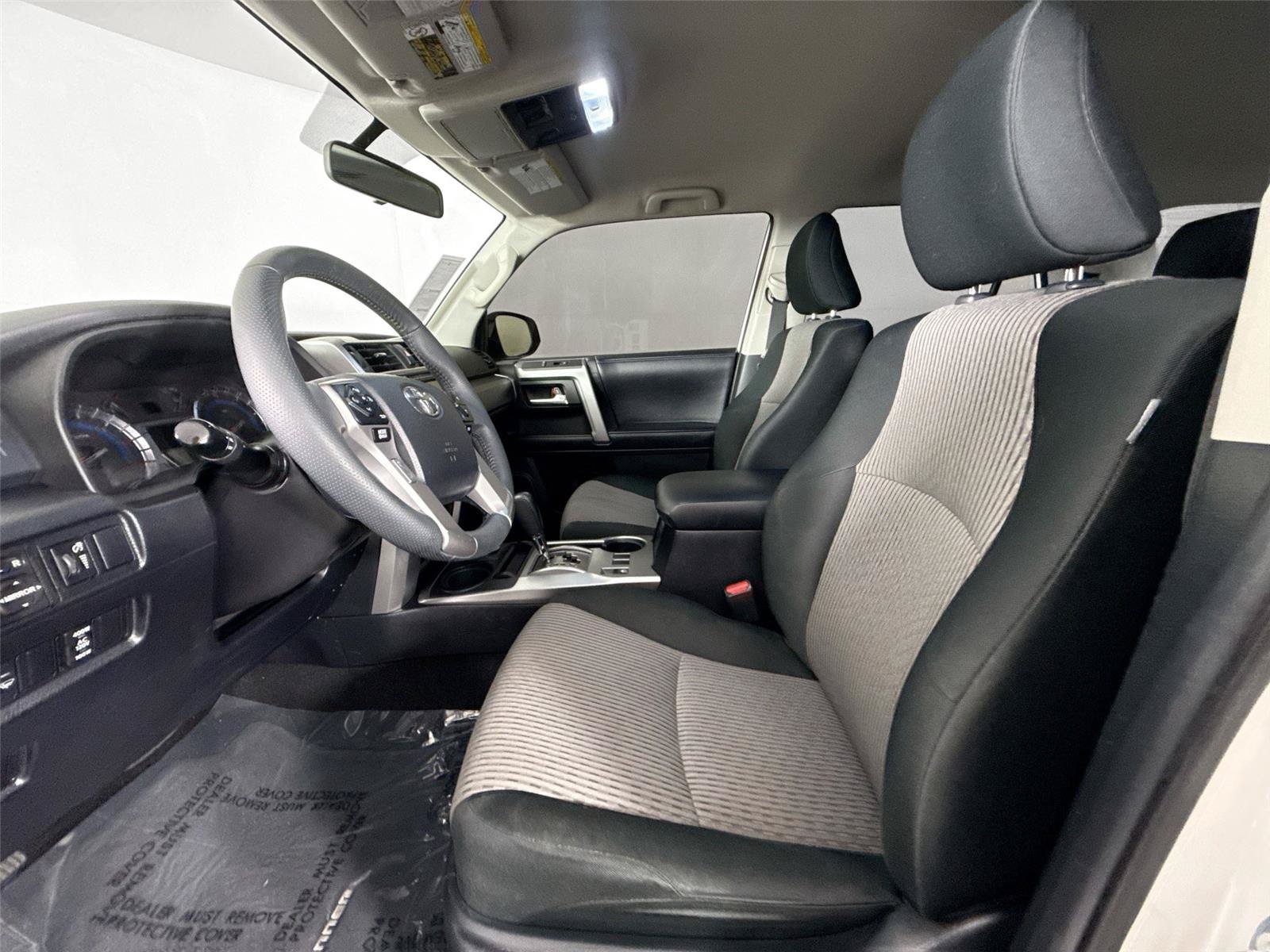 Used 2019 Toyota 4Runner SR5 AWD/4WD image 3
