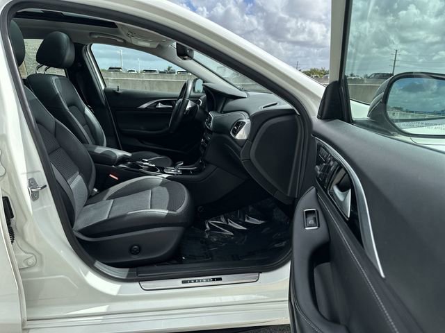 Used 2019 INFINITI QX30 w/ Navigation Package image 29