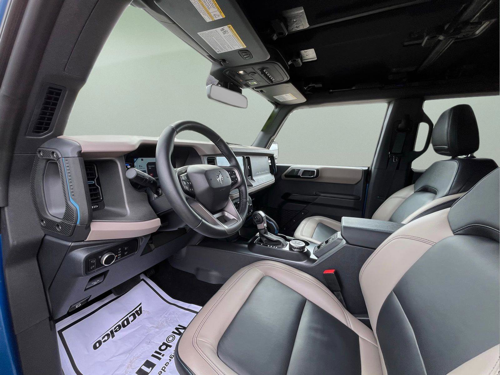 Used 2024 Ford Bronco Wildtrak image 13