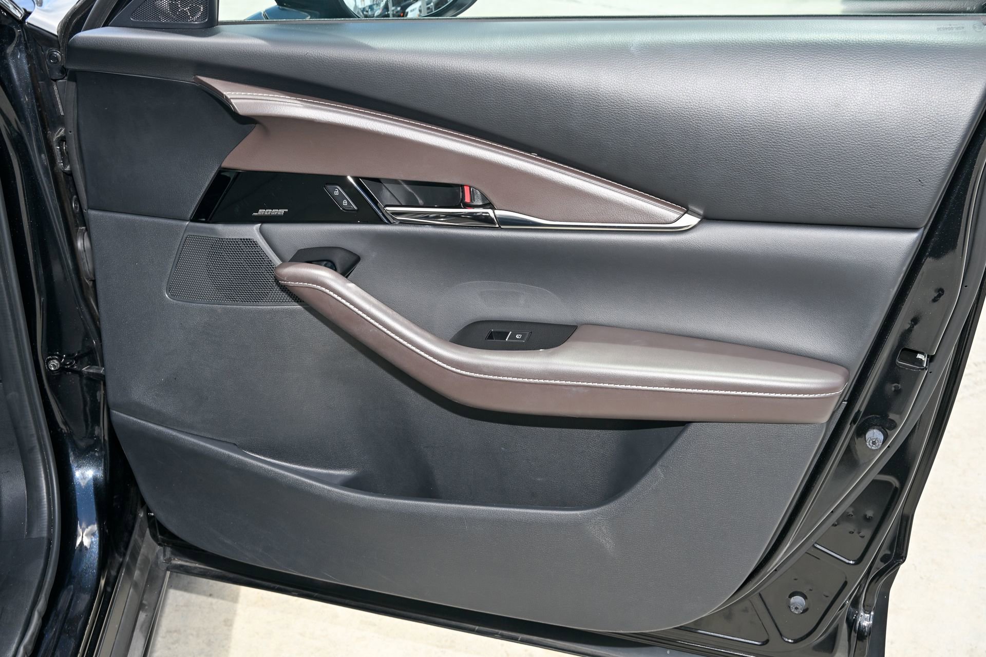 Used 2023 MAZDA CX-30 AWD 2.5 S w/ Premium Package image 17