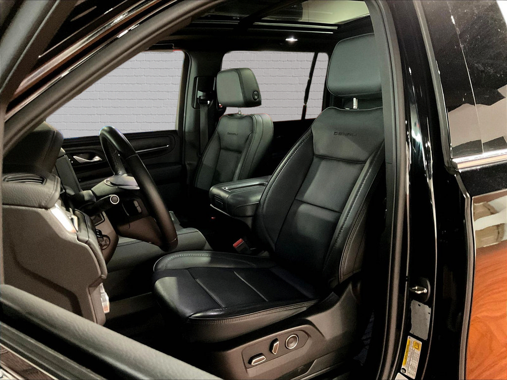Used 2023 GMC Yukon XL Denali AWD/4WD image 21