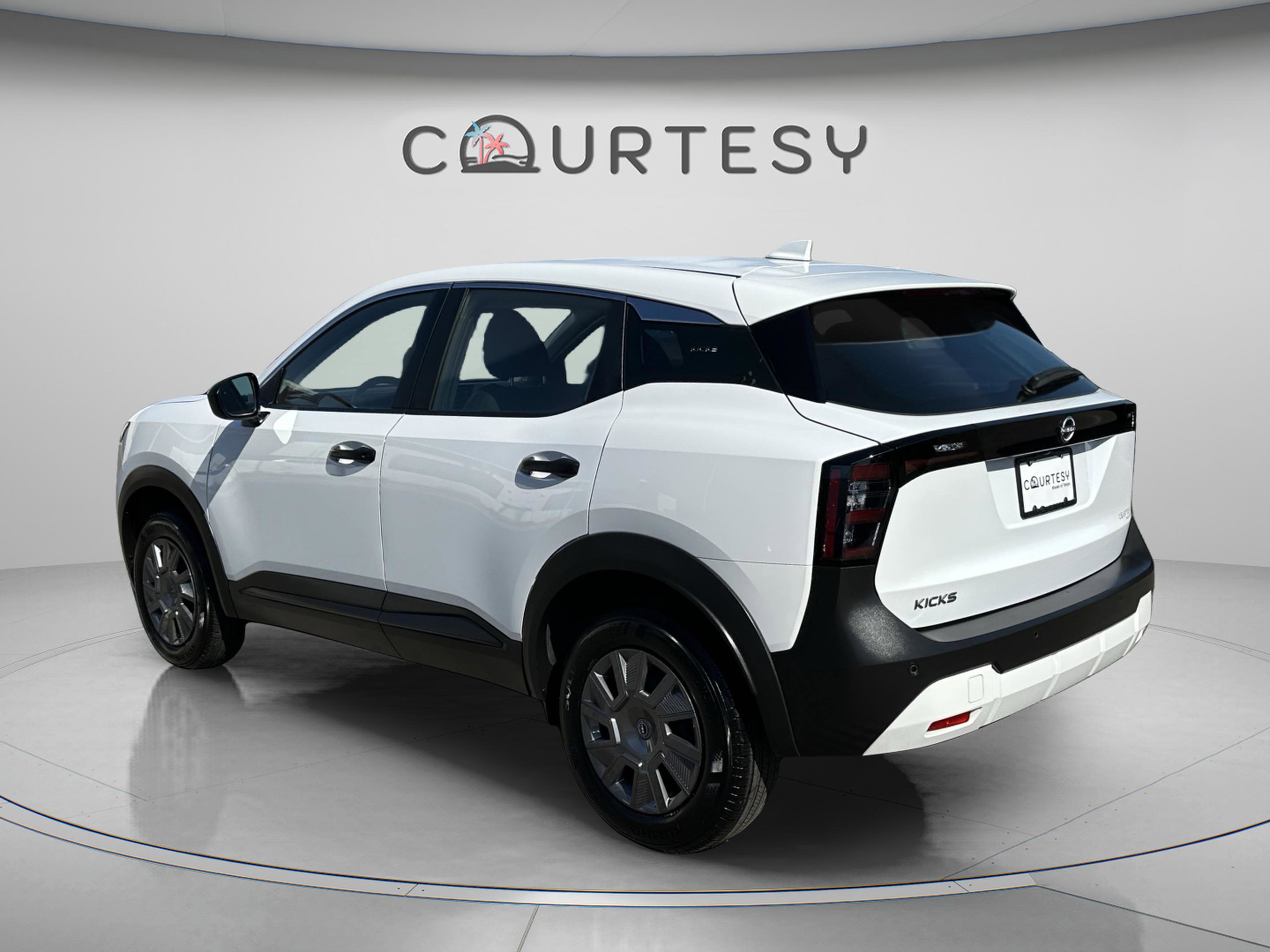 Certified 2025 Nissan Kicks S FWD image 5