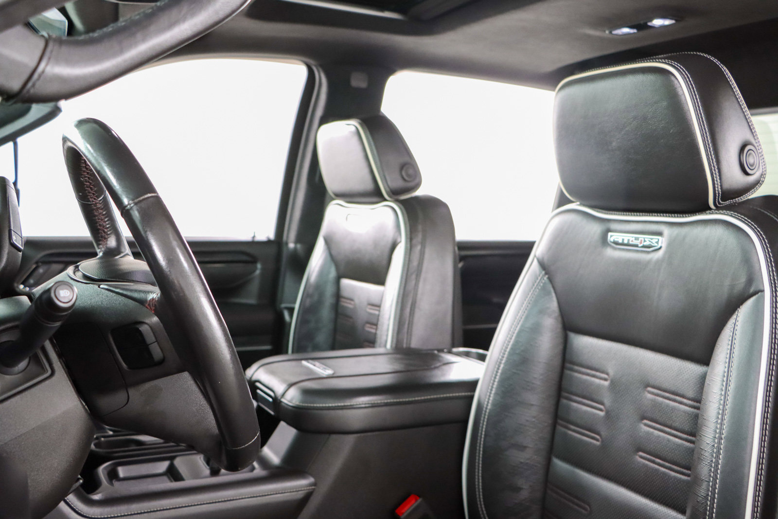 Used 2024 GMC Sierra 2500 AT4X AWD/4WD image 28