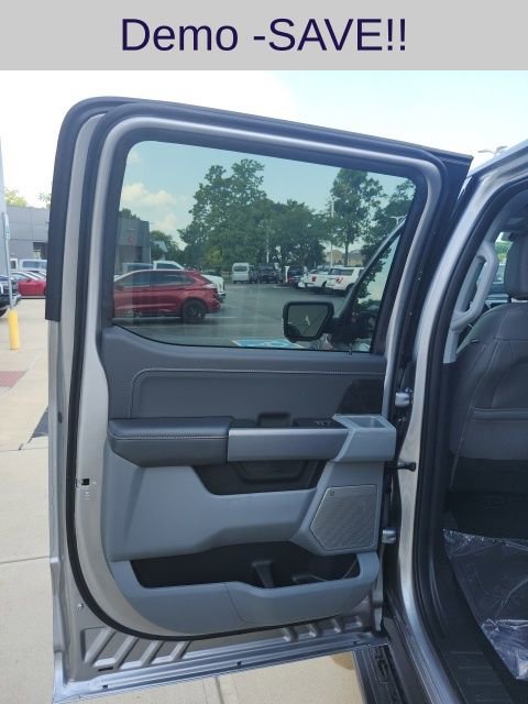 New 2025 Ford F150 Lightning Flash image 33